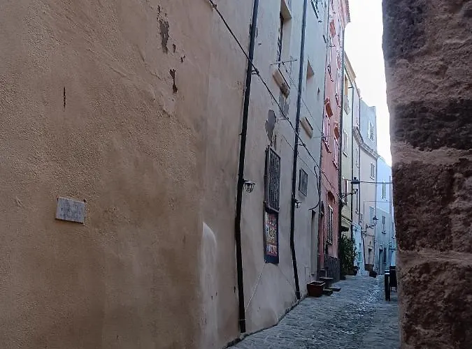 ベッド・アンド・ブレックファスト Casa Doria カステルサルド