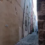 فندق مبيت وإفطار Casa Doria كاستيلساردو